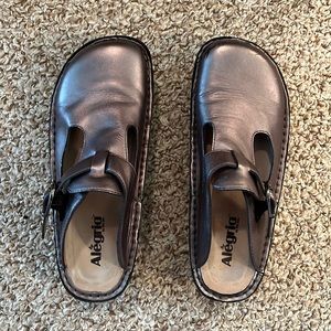 Alegria pewter shoes